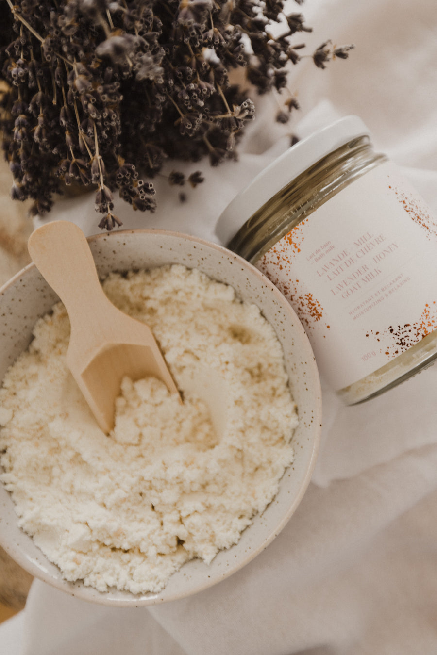LAIT DE BAIN À LA LAVANDE ET AU LAIT DE CHÈVRE